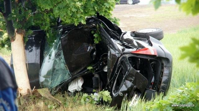 U Hředle na Berounsku se vážně zranil řidič - Zdice