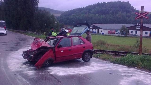 Nehoda osobního vlaku se Škodou Felicia - Čkyně