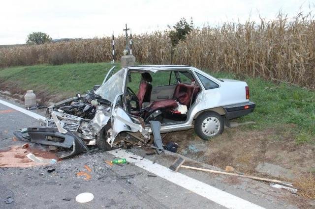 Nebezpečně předjížděl a zabil ženu - Kyjov, Stážovice