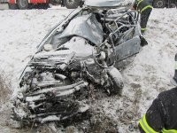 Řidič škodovky nepřežil náraz do návěsu kamionu - Nové Město u Chlumce nad Cidli