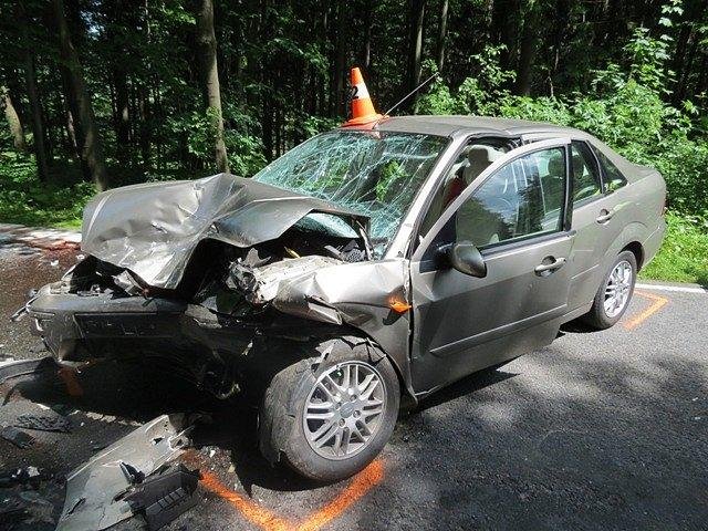 Čelní střet vozidel nedaleko Zlatých Hor - Zlaté Hory, Heřmanovice