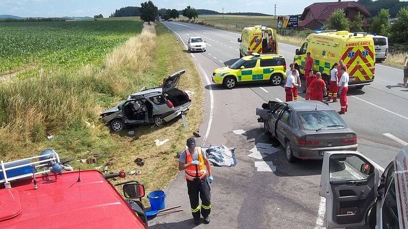 Tragická dopravní nehoda u Žamberka, zemřeli tři lidé - Žamberk