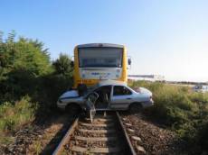 Srážka automobilu s vlakem - Velké Přítočno