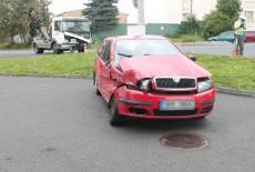 Dopravní nehoda s těžkým zraněním v Karlových Varech - Karlovy Vary