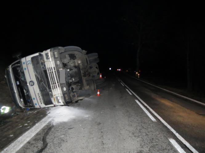 Řídil kamion pod vlivem návykové látky - Kubova Huť, Horní Vltavice