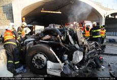 Vážná nehoda čtyř vozidel u Cholupického tunelu - Cholupický tunel