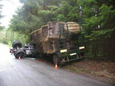 Nehoda traktoru na Českokrumlovsku