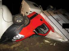 Dopravní nehoda u Lotouše si vyžádala život řidiče dodávky - Lotouš, Louny