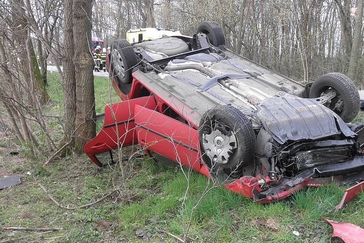 Devatenáctiletá řidička nepřežila dopravní nehodu na Hodonínsku - Moravský Písek, Polešovice