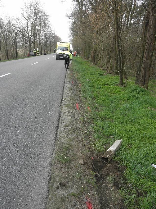 Devatenáctiletá řidička nepřežila dopravní nehodu na Hodonínsku - Moravský Písek, Polešovice