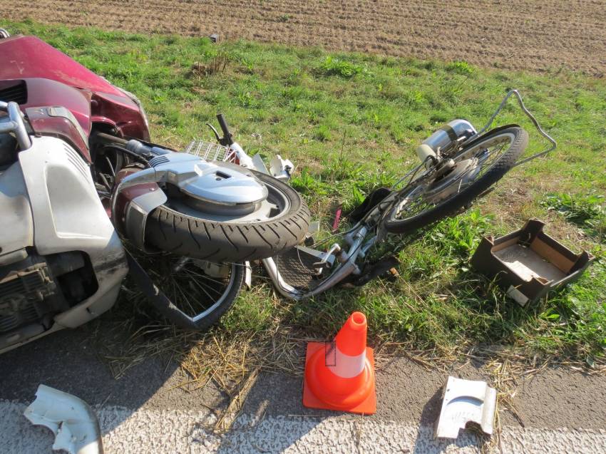 Tragický střet motorkáře a cyklisty - Čestice, Lípa nad Orlicí