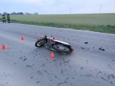 Smrtelné zranění po nehodě osobního vozidla a motorky - Velká Dobrá, Doksy