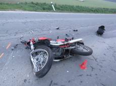 Smrtelné zranění po nehodě osobního vozidla a motorky - Velká Dobrá, Doksy