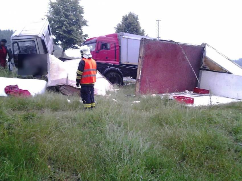 U Štoků se střetll kamion s nákladním vozidlem - u Štoků