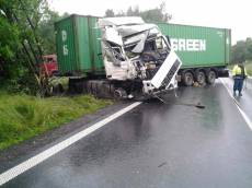 U Štoků se střetll kamion s nákladním vozidlem - u Štoků