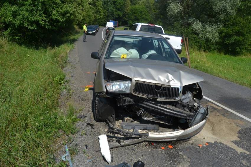 Motorkář riskantně předjížděl, zraněním podlehl - Branky