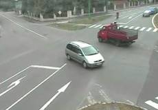 Cyklista se střetl s dodávkou - Velichovská ulice