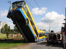 Trolejbus havaroval v Otrokovicích - Otrokovice