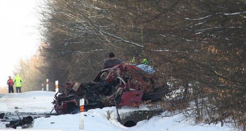 Střet automobilu s odtahovou službou na Nymbursku si vyžádal jeden lidský život