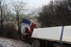 Řidič kamionu se motal po dálnici D46, po nehodě nadýchal 3,2 promile - Vyškov