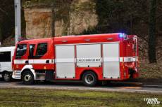 Cestou k požáru se v Praze srazila tři hasičská auta s dodávkou