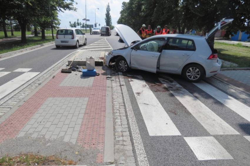 Řidič Golfu nadýchal po nehodě v Přerově 3,8 promile alkoholu - Přerov