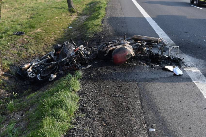 O víkendu bourali motorkáři, několik jich vážné nehody nepřežilo - Čestice