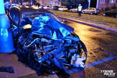 VIDEO: Podnapilý řidič naboural v Praze tři zaparkovaná auta - Na Petřinách