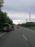 Při předjíždění se auto střetlo s vozem v protisměru, zemřeli tři lidé - Černožice