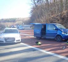 Motorkář ani spolujezdkyně nepřežili v Buchlovských kopcích střet se dvěma vozy - Chřiby